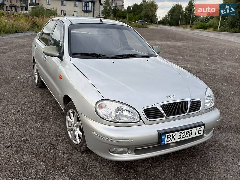 Седан Daewoo Lanos 2004 в Здолбунове