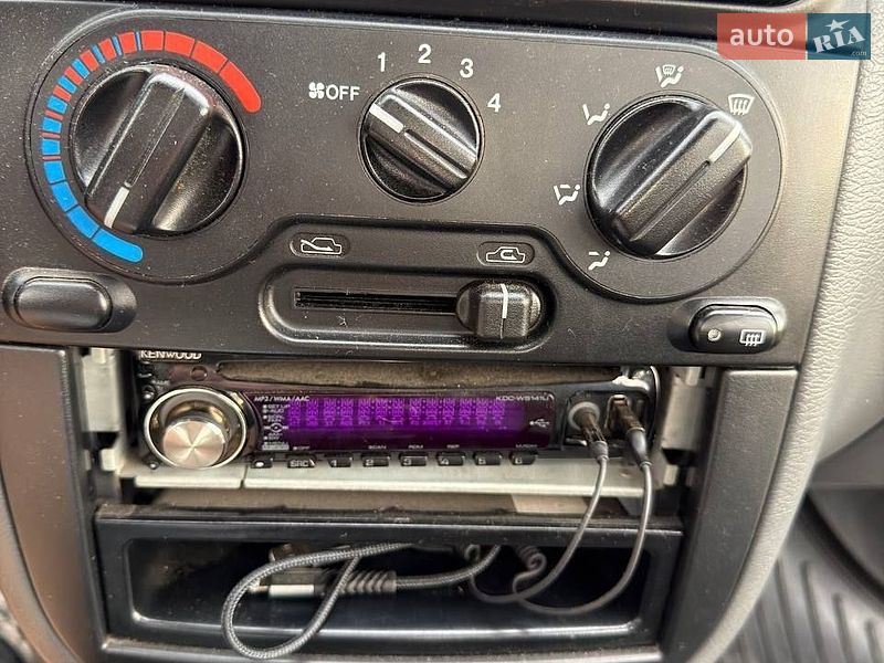 Седан Daewoo Lanos 2004 в Здолбунове