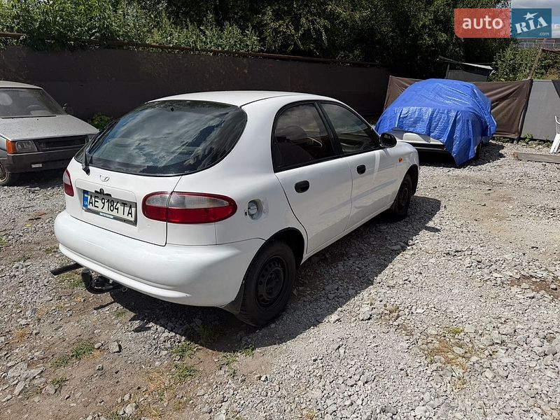 Хетчбек Daewoo Lanos 1998 в Дніпрі