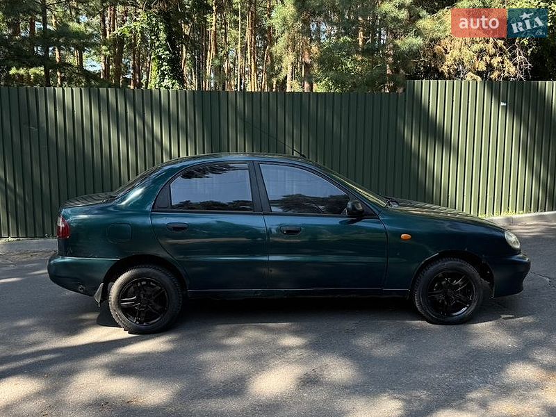 Седан Daewoo Lanos 2003 в Киеве