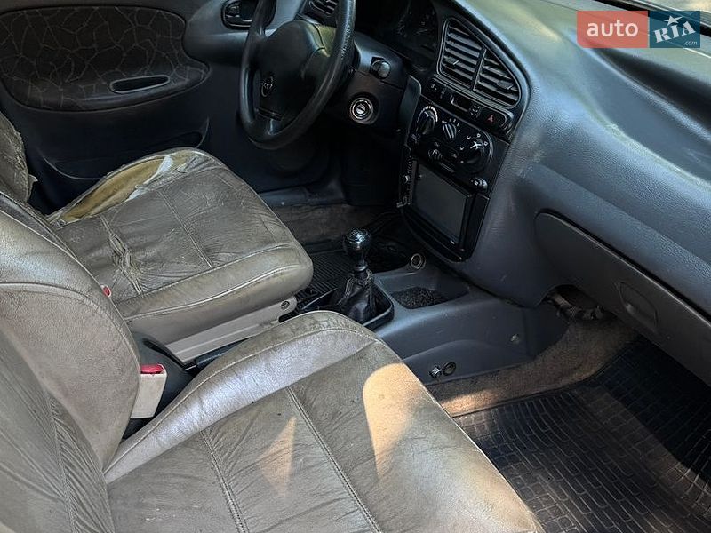 Седан Daewoo Lanos 2003 в Киеве
