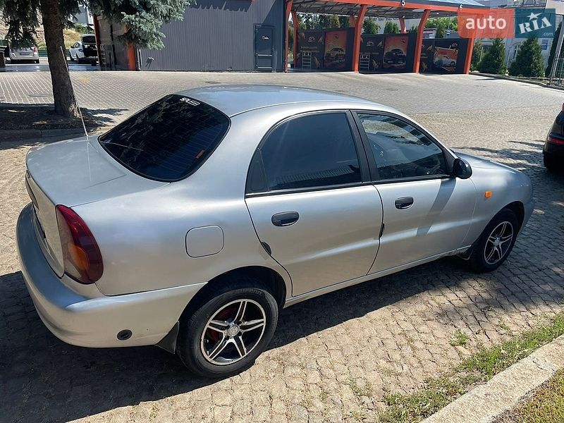 Седан Daewoo Lanos 2005 в Кропивницком