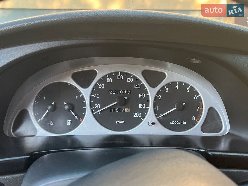 Седан Daewoo Lanos 2005 в Зміїві