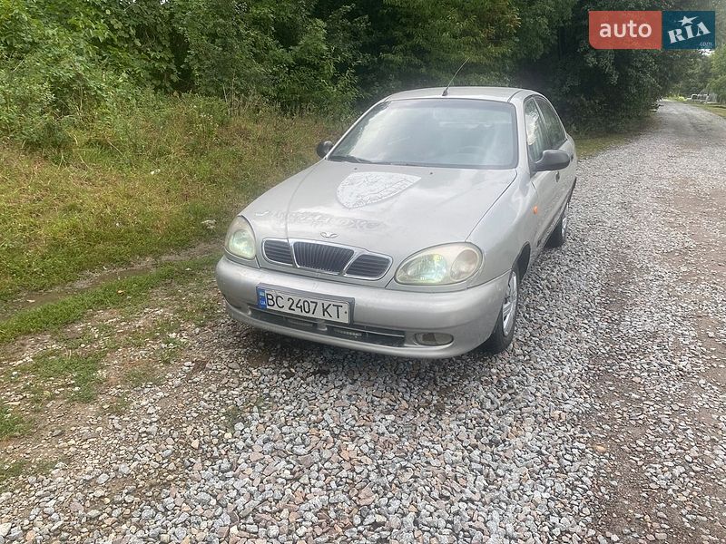 Седан Daewoo Lanos 2003 в Винниках