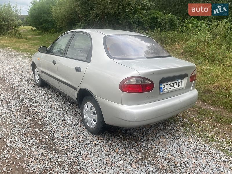 Седан Daewoo Lanos 2003 в Винниках