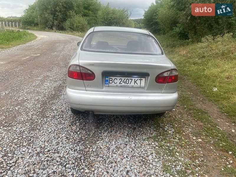 Седан Daewoo Lanos 2003 в Винниках