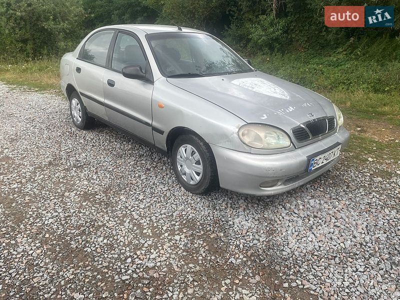 Седан Daewoo Lanos 2003 в Винниках