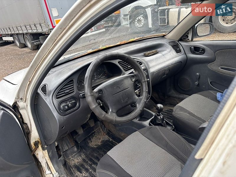 Седан Daewoo Lanos 2006 в Чернівцях