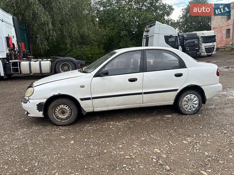 Седан Daewoo Lanos 2006 в Чернівцях