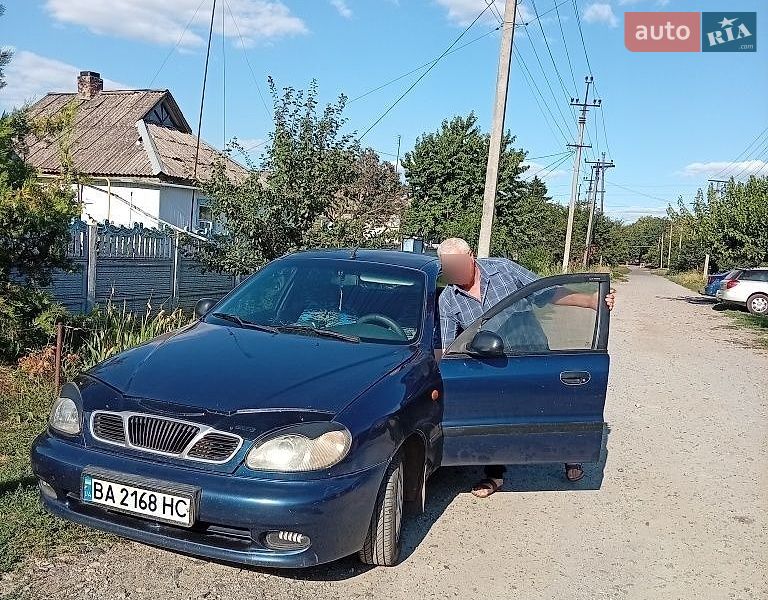 Седан Daewoo Lanos 2003 в Пятихатках