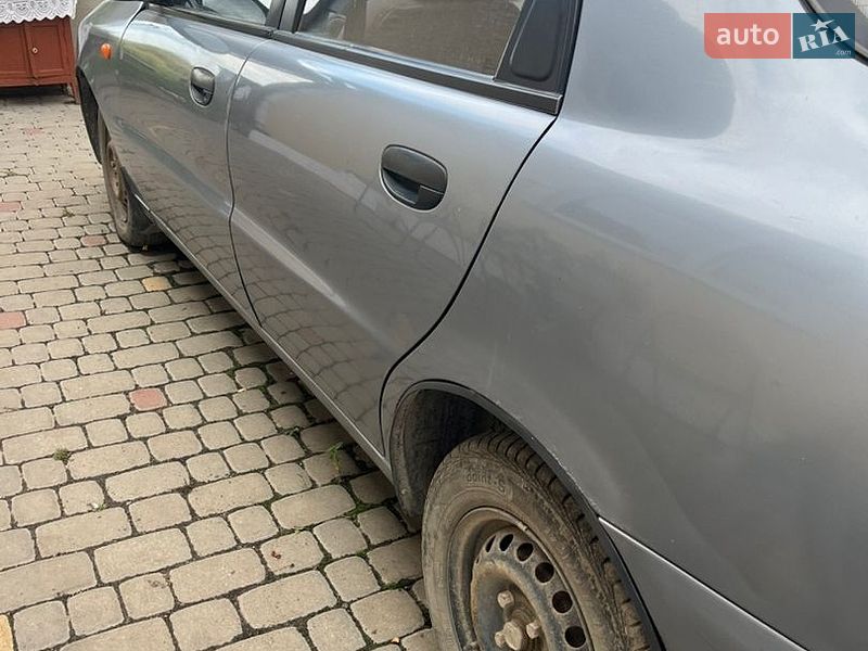 Седан Daewoo Lanos 2005 в Сатанові