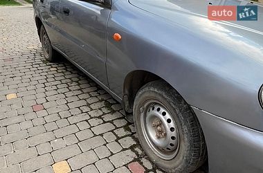 Седан Daewoo Lanos 2005 в Сатанові