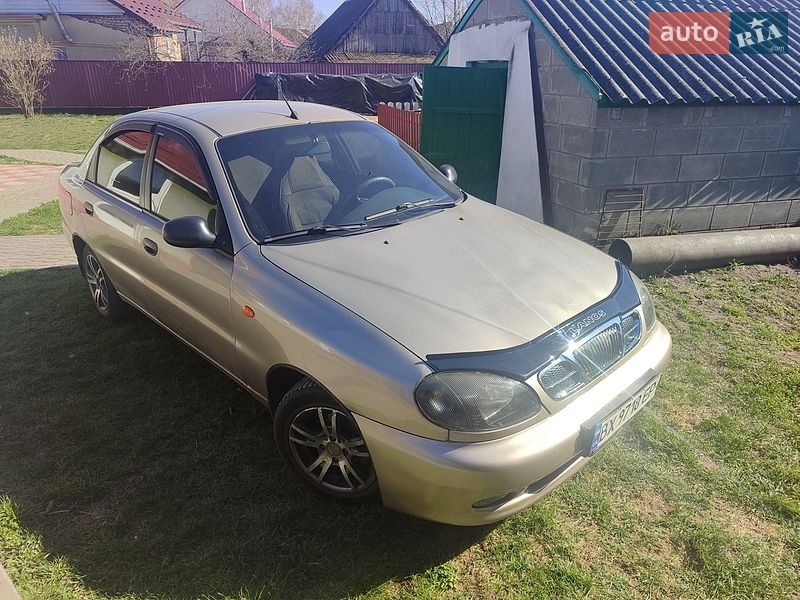 Седан Daewoo Lanos 2008 в Ровно