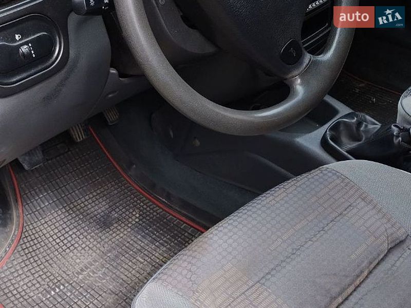 Седан Daewoo Lanos 2008 в Ровно