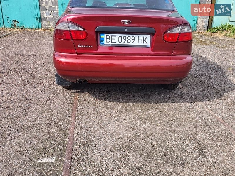 Седан Daewoo Lanos 2006 в Южноукраїнську