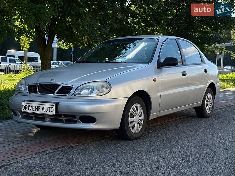 Седан Daewoo Lanos 1998 в Днепре