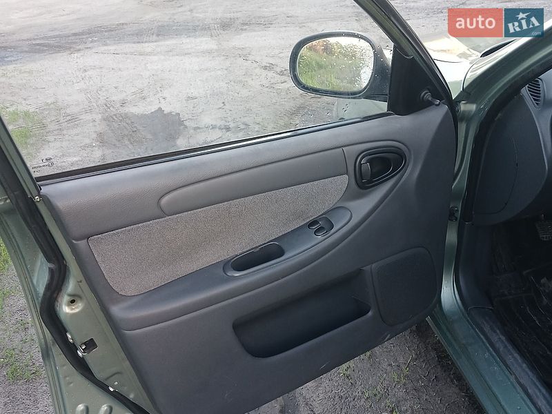 Хэтчбек Daewoo Lanos 2009 в Солоницевке