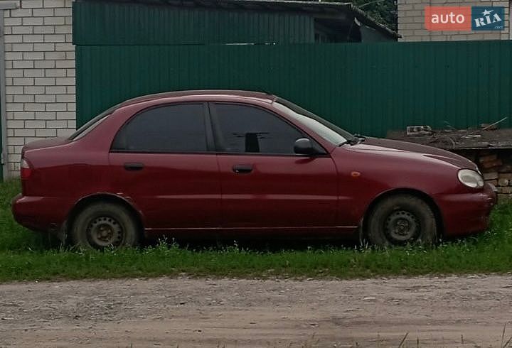 Седан Daewoo Lanos 2004 в Бобровице