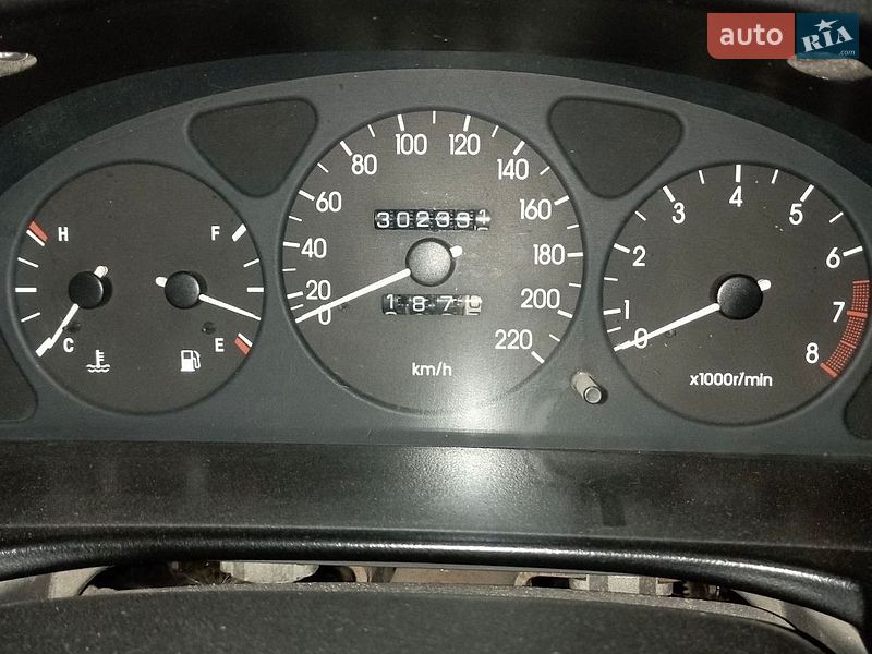 Седан Daewoo Lanos 2004 в Бобровице