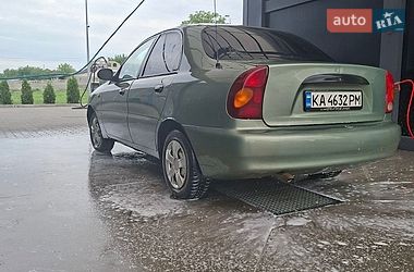 Седан Daewoo Lanos 2006 в Малині