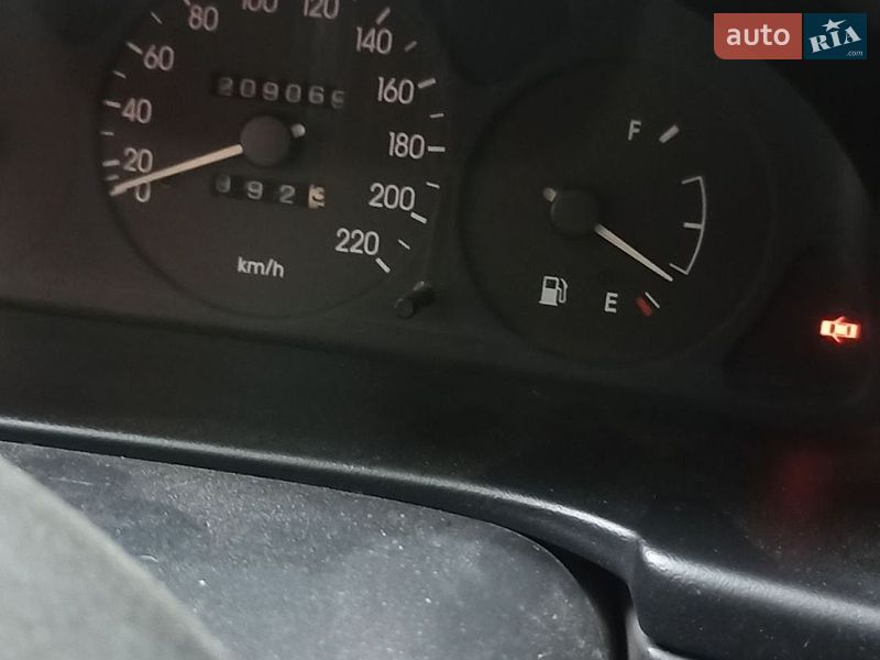 Седан Daewoo Lanos 2005 в Києві