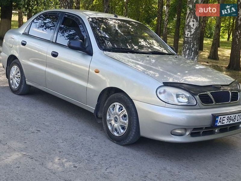 Седан Daewoo Lanos 2004 в Вольногорске