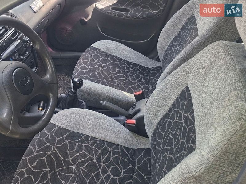 Седан Daewoo Lanos 2004 в Вольногорске