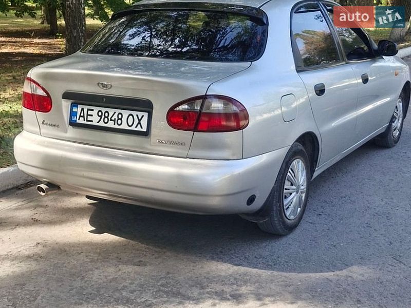 Седан Daewoo Lanos 2004 в Вольногорске