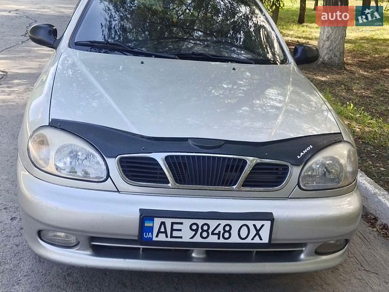 Седан Daewoo Lanos 2004 в Вольногорске