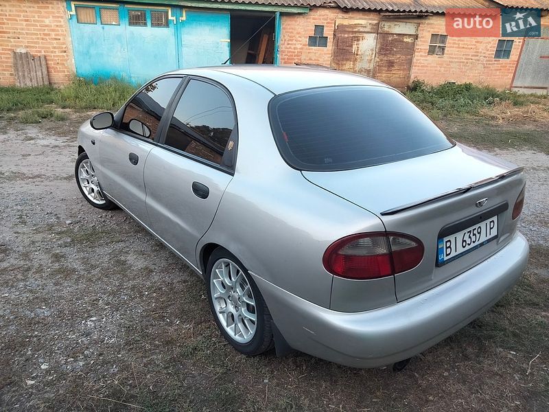 Седан Daewoo Lanos 2003 в Шишаки