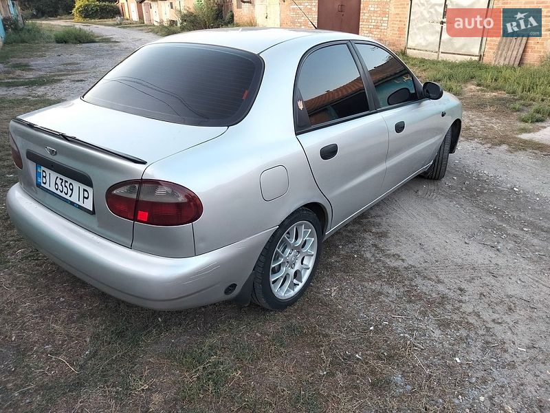 Седан Daewoo Lanos 2003 в Шишаки