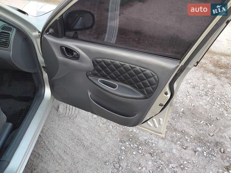 Седан Daewoo Lanos 2003 в Шишаки