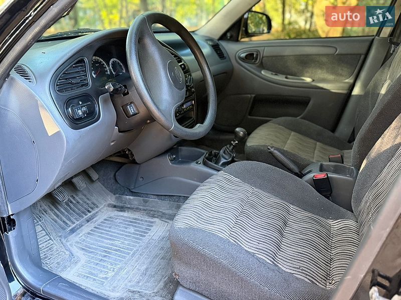 Седан Daewoo Lanos 2015 в Павлограді