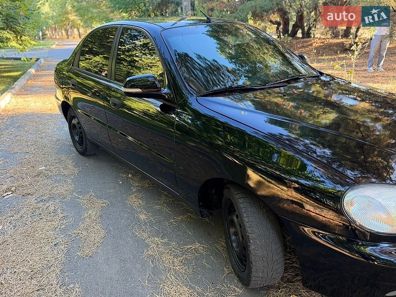 Седан Daewoo Lanos 2015 в Павлограді