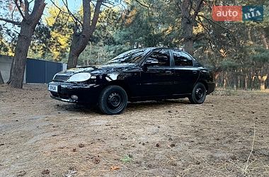 Седан Daewoo Lanos 2015 в Павлограді