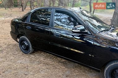 Седан Daewoo Lanos 2015 в Павлограді