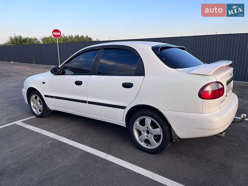 Седан Daewoo Lanos 2004 в Софиевской Борщаговке