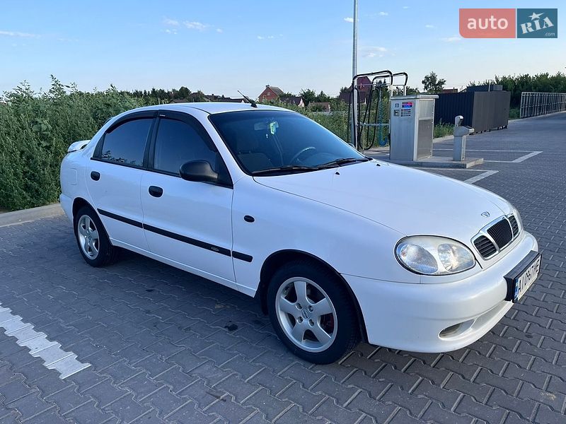 Седан Daewoo Lanos 2004 в Софиевской Борщаговке