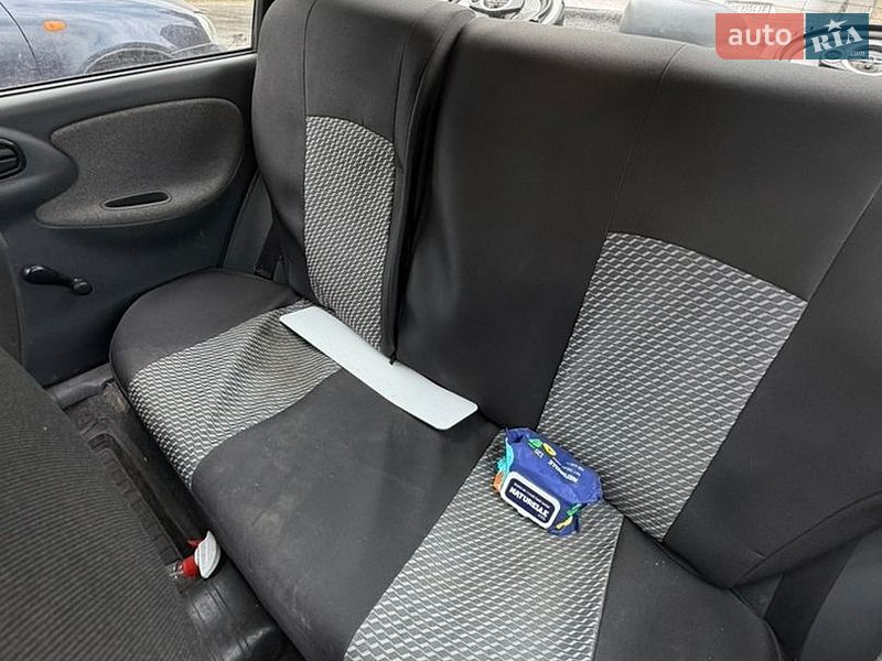 Седан Daewoo Lanos 2006 в Чугуєві