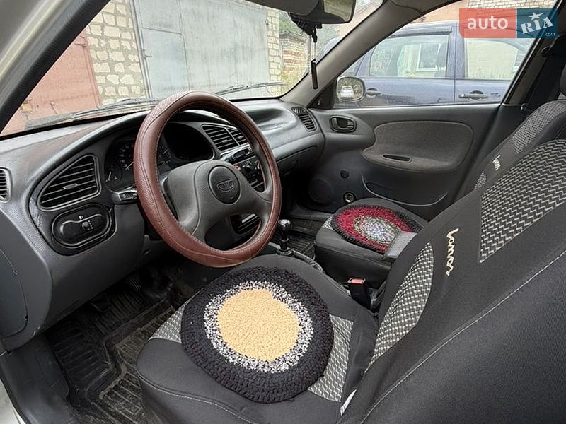 Седан Daewoo Lanos 2006 в Чугуєві