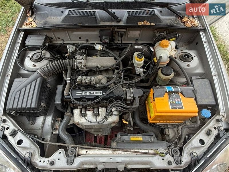 Седан Daewoo Lanos 2006 в Чугуєві