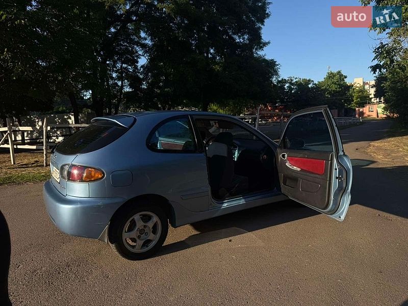 Хэтчбек Daewoo Lanos