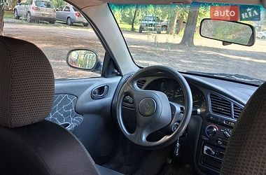 Хэтчбек Daewoo Lanos 2004 в Днепре