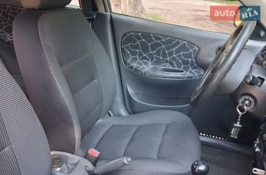 Хэтчбек Daewoo Lanos 2004 в Днепре
