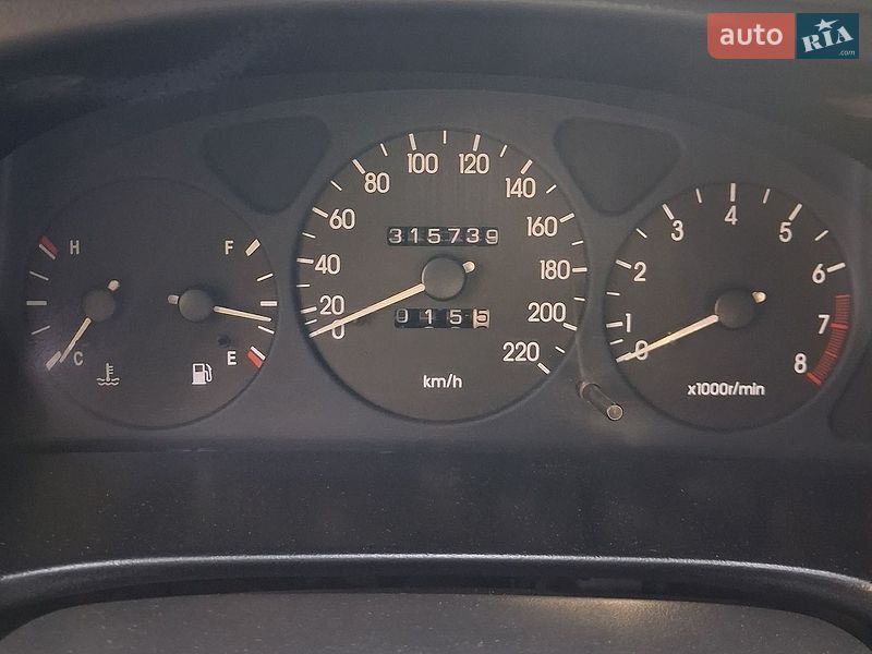 Хэтчбек Daewoo Lanos 2004 в Днепре