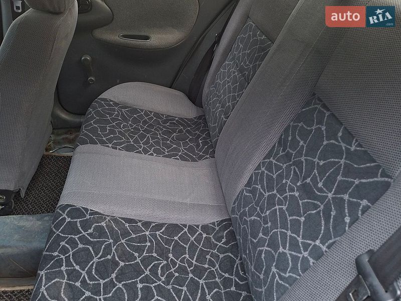 Седан Daewoo Lanos 2005 в Харкові