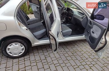 Daewoo Lanos  2005