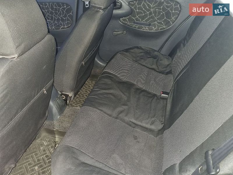 Седан Daewoo Lanos 2003 в Києві
