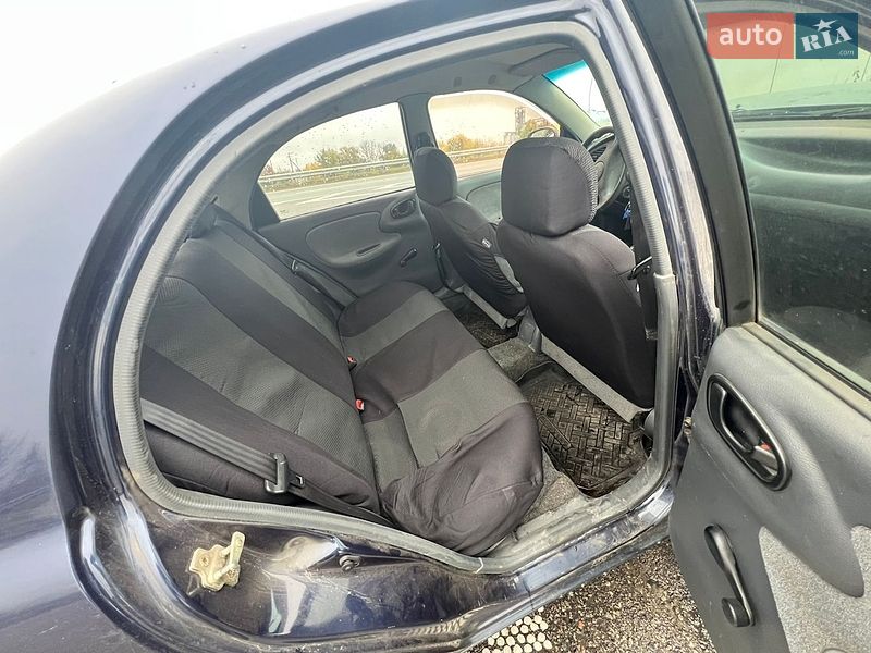 Седан Daewoo Lanos 2006 в Киеве
