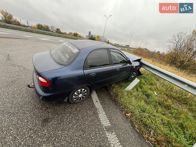 Седан Daewoo Lanos 2006 в Киеве